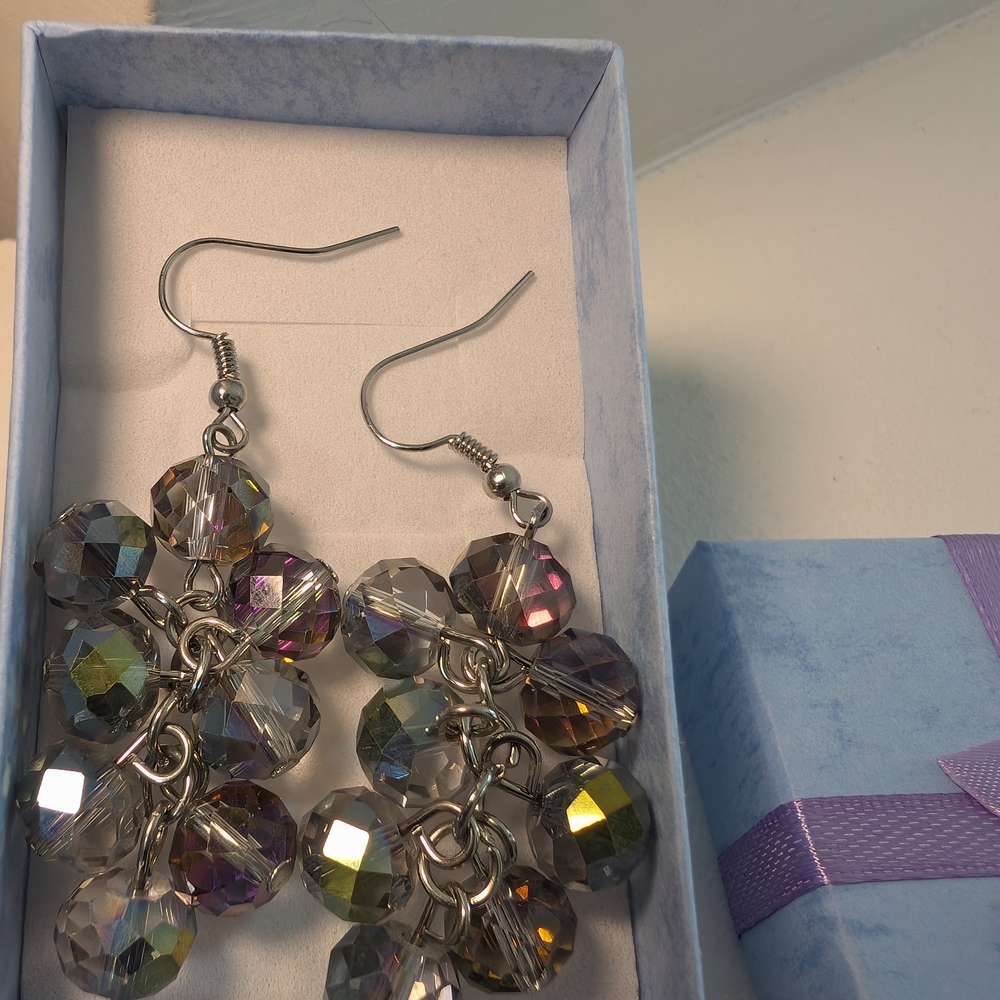 Elegant Silver Crystal Cluster Earrings - Picture 3 of 4